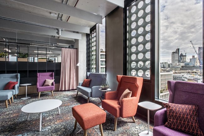 Ngồi làm việc tại đây, vừa uống trà vừa ngắm nhìn toàn cảnh London thì còn gì bằng