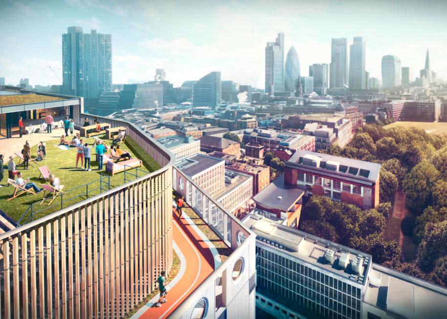 Bên trên đường chạy là khu vực được trồng cỏ xanh với ghế ngả