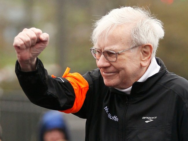 Sự nghiệp huyền thoại của Warren Buffett bắt đầu lúc tuổi 10