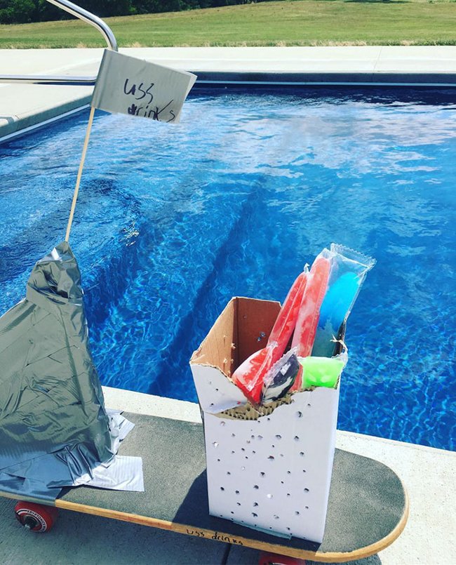 Xe bán đồ uống dạo đây.