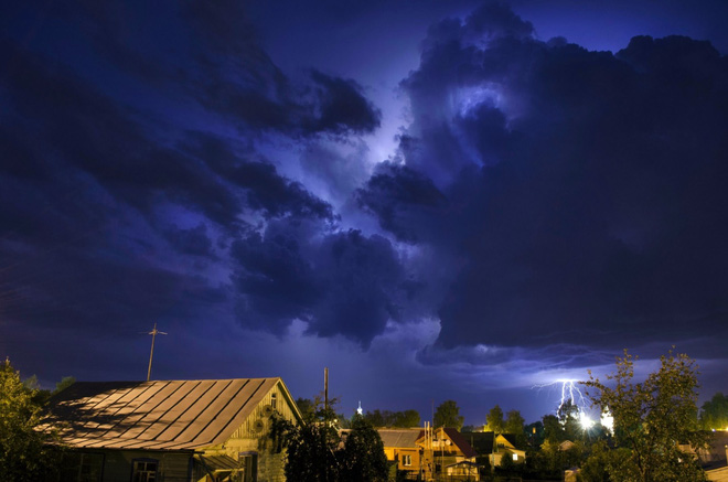 Khung cảnh thời tiết có sự chuyển biến đặc biệt trước trận bão 