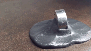 Đất sét chuyển động 