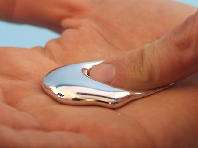 Gali sẽ tan chảy khi đặt trong lòng bàn tay con người