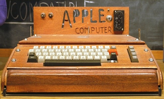 Máy tính đầu tiên của Apple - Apple I