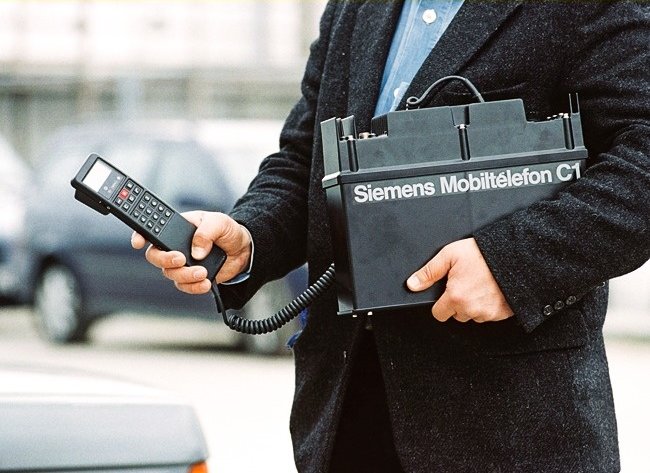 Điện thoại di động Siemens đầu tiên - Mobiltelefon C1
