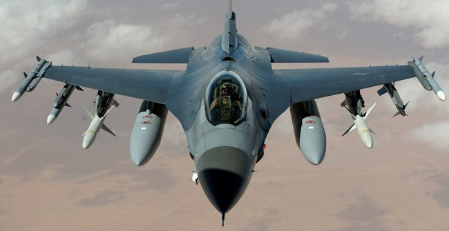 Lực lượng Không quân Mỹ tập huấn bằng chiếc F-16