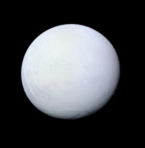 Mặt trăng vệ tinh Enceladus như một quả cầu tuyết 