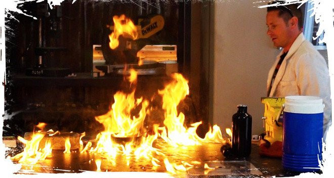 Thí nghiệm để kểm tra xem xăng đóng băng có cháy được không