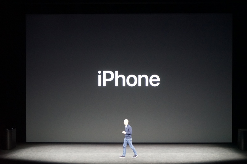 Bắt đầu giới thiệu về iPhone