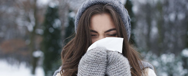 Khi bị ốm hoặc cúm bạn thấy khó thở, ngạt một bên mũi là do sự sung huyết luân phiên giữa 2 cánh mũi