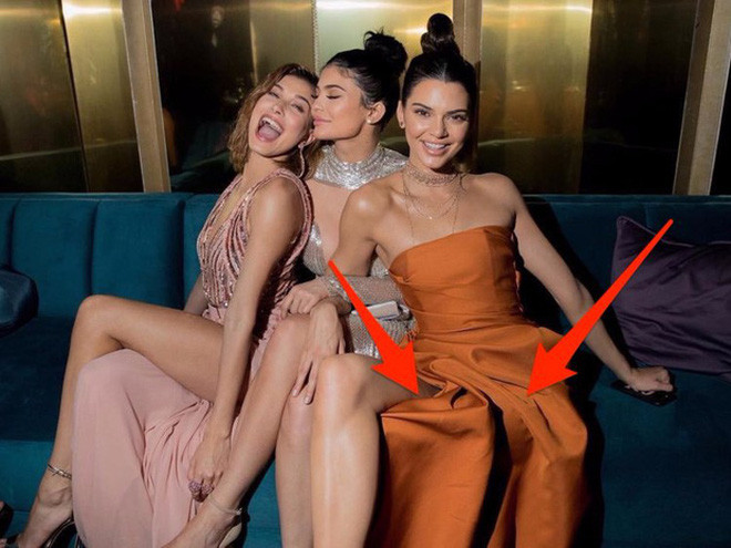 Nhưng chân cô chỉ năm trong chiếc váy