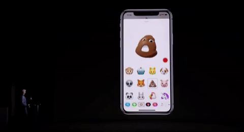 Animoji chỉ có trên iPhone X cũng là một điểm đánh vào người trẻ