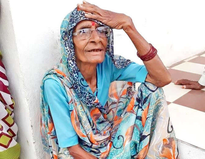 Bà Saraswati Bai, 75 tuổi, chỉ uống nước lọc và trà trong suốt 60 năm qua