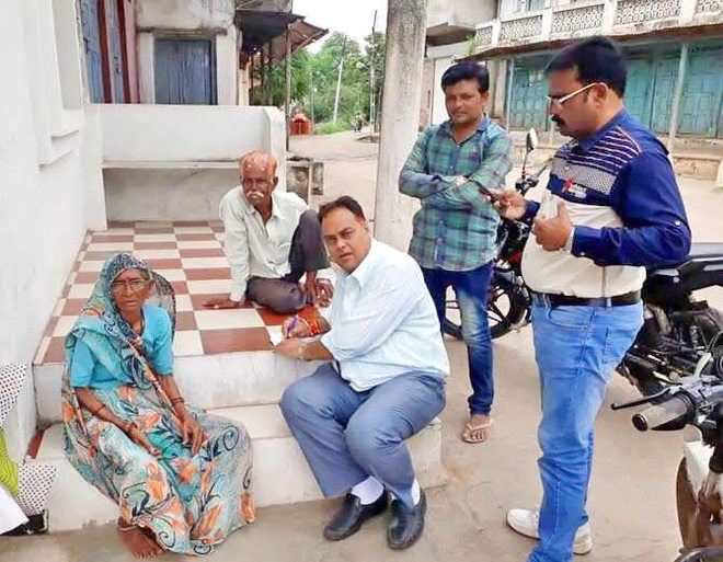 Tuy đã 75 tuổi cùng chế độ dinh dưỡng ít ỏi nhưng bà Saraswati vẫn ra đồng làm việc đến 5 tiếng mỗi ngày