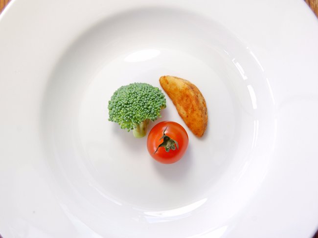 Nên ăn 7 bữa ăn nhỏ mỗi ngày?