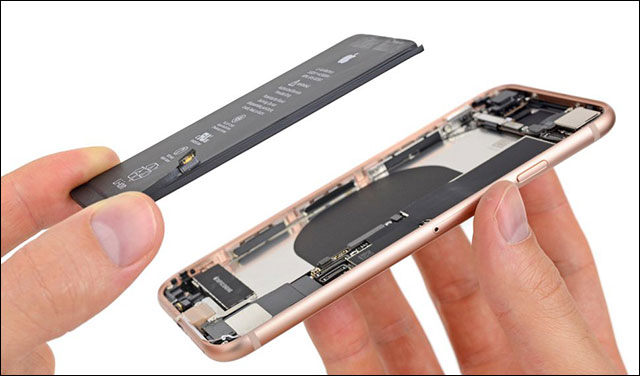 Kích thước pin iPhone 8 hóa ra lại nhỏ hơn iPhone 7