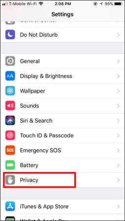 Truy cập Settings > Privacy