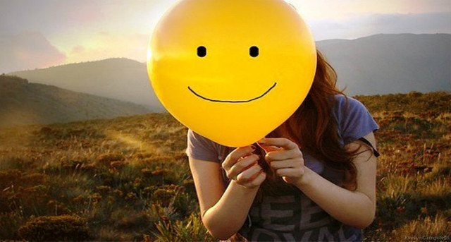 Thấy tất cả mọi thứ như trò đùa