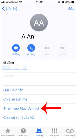 Chọn số liên lạc ưa thích trong Danh bạ