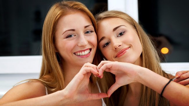 Xoay người về hướng chú ý