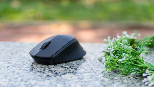 Chuột dùng sóng không dây hay là Bluetooth