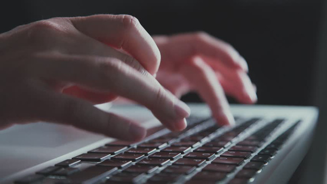 Khi gõ bàn phím được 10.000 từ, ngón tay bạn đã di chuyển được quãng đường hơn 1,6km