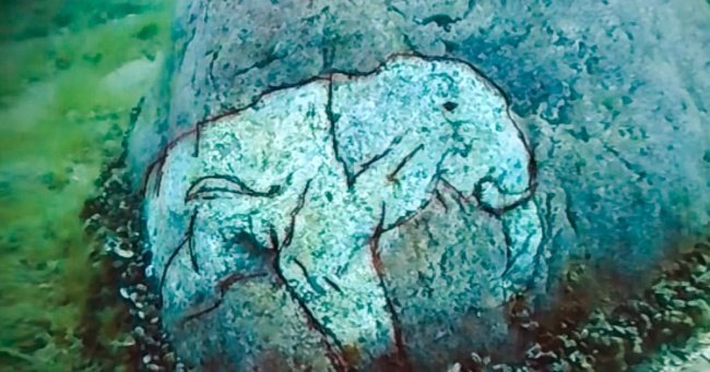 Stonehenge dưới lòng hồ Michigan