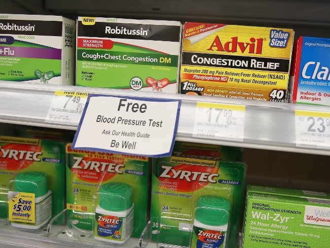 Luôn mang theo thuốc antihistamines (một loại thuốc chống dị ứng) khi bạn đến một nơi lạ.