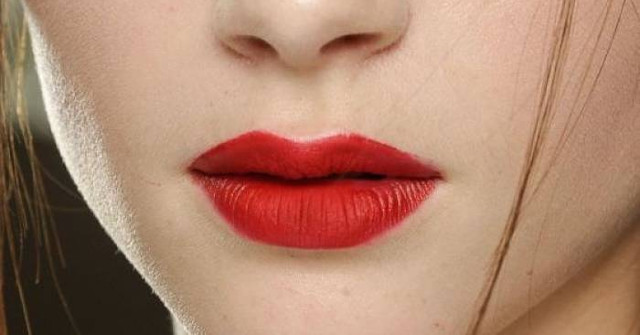 Cách đánh son lì đẹp 