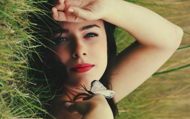 23 tuổi phụ nữ vô cùng hấp dẫn 