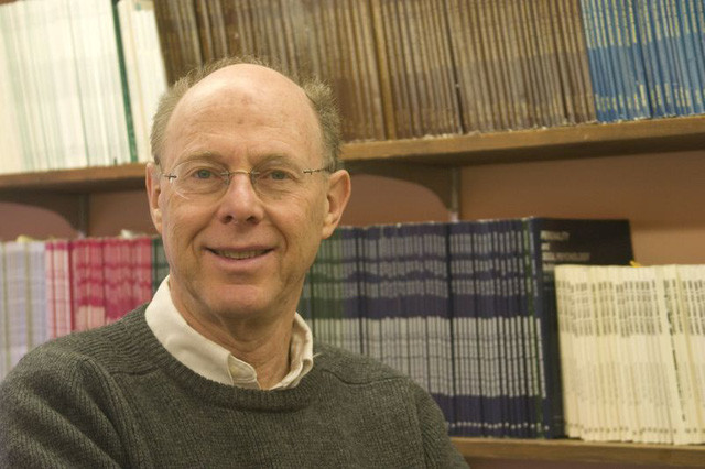 Chuyên gia tâm lý Arthur Aron