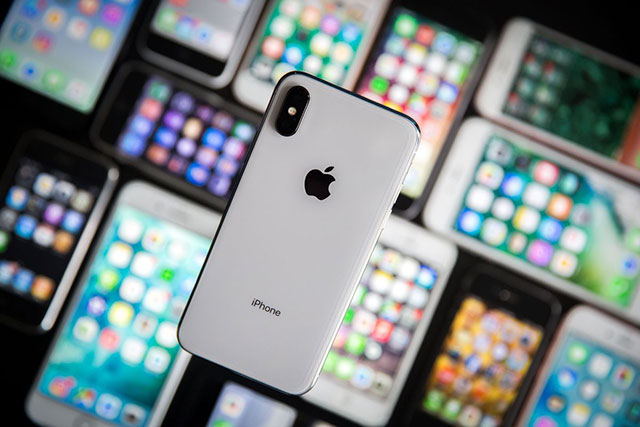Chất liệu iPhone X có chút khác biệt so với bản tiền nhiệm