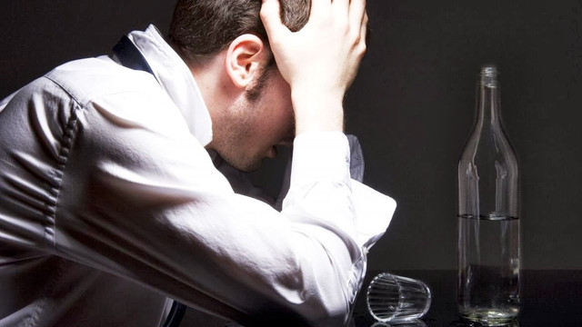 Là người nghiện rượu