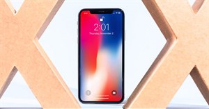 Cách giấu cái rãnh xấu xí trên iPhone X bằng hình nền