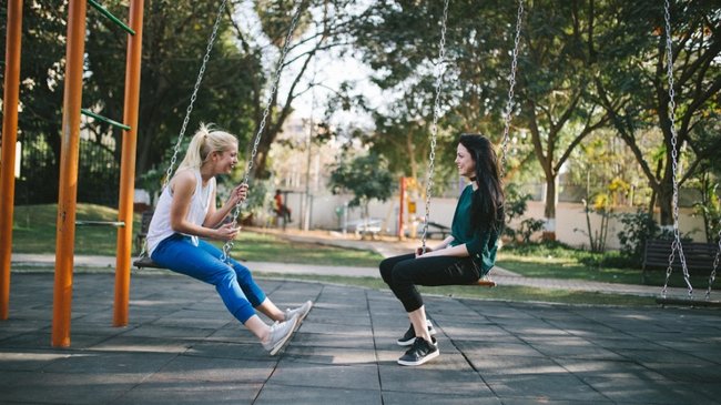 Chống lại cơn “nghiện” kết bạn khi muốn thoát khỏi cô đơn