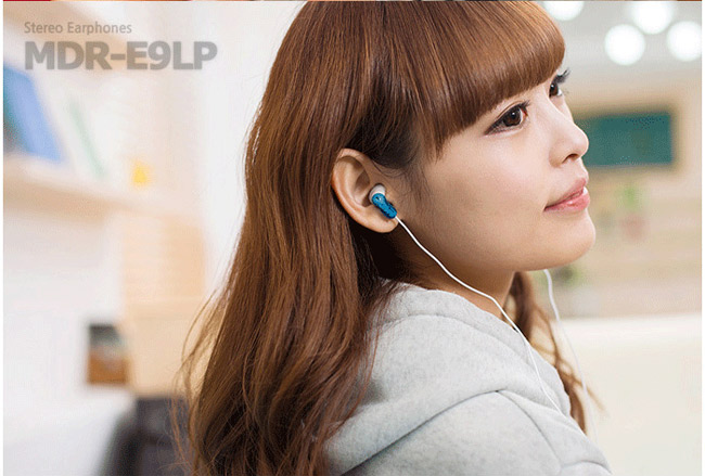 Bạn có thể mang MDR-E9LP đi bất cứ đâu.