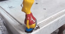 Bí ẩn đằng sau món đồ chơi độc đáo: "Simpson đi cầu" đang khiến giới trẻ phát cuồng