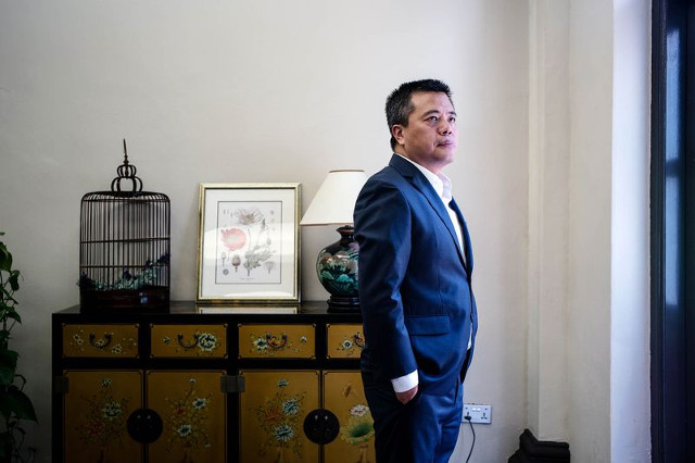 Cuộc đời ông gặp nhiều biến cố trong cuộc sống 