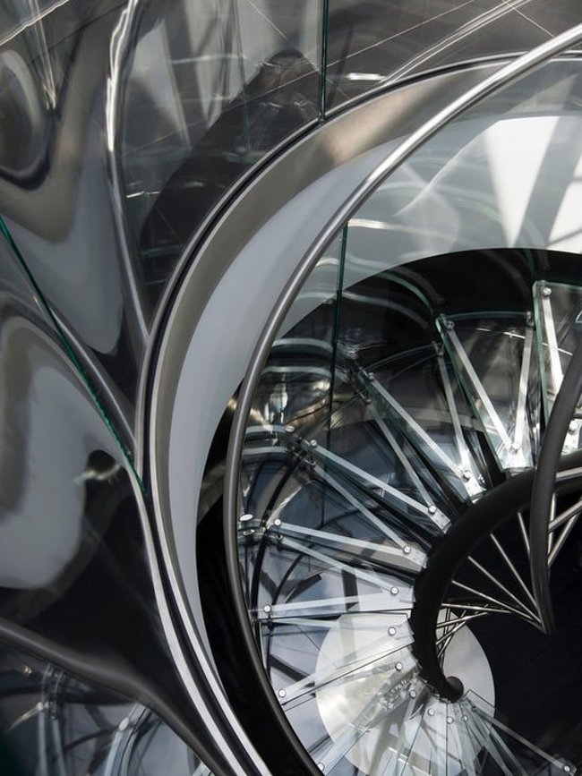 Cầu thang xoắn ốc hình DNA