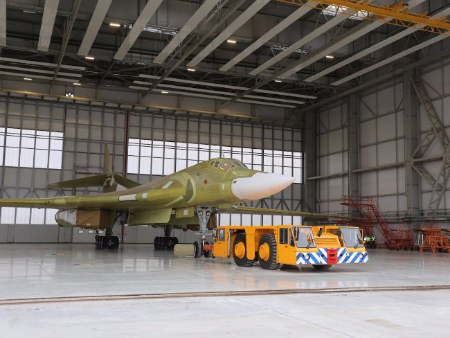 "Thiên nga trắng" thế hệ mới Tu-160M2