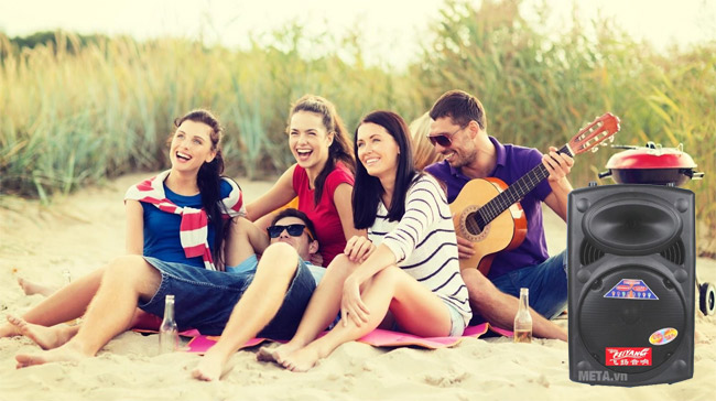 Thỏa sức quẩy cùng bạn bè với loa Feiyang 6814L.