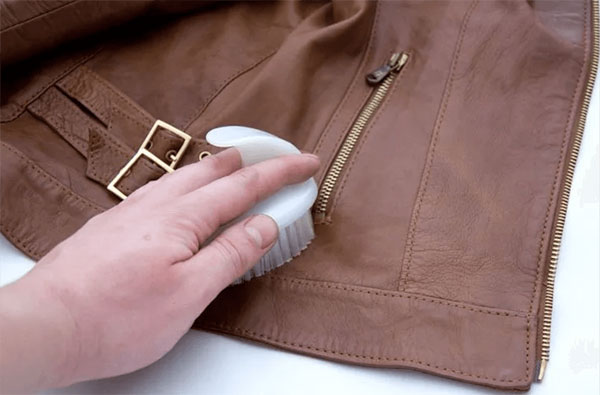 Giặt lại bằng xà phòng