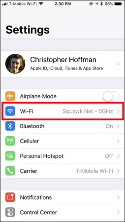 Truy cập Settings > Wi-Fi