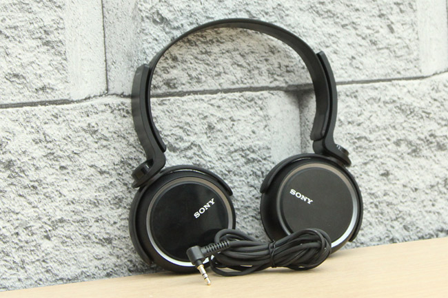 Sony Extra Bass MDR-XB250 là cái tên đáng được cân nhắc cho những ai thích chất âm hiện đại, khỏe khoắn.