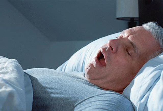 Hơi thở xấu là một biểu hiện của ngưng thở khi ngủ