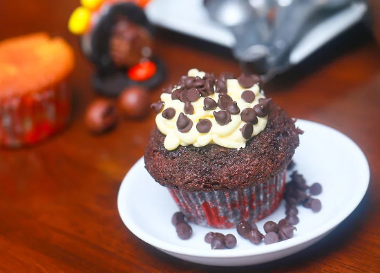 Làm cupcake sô-cô-la