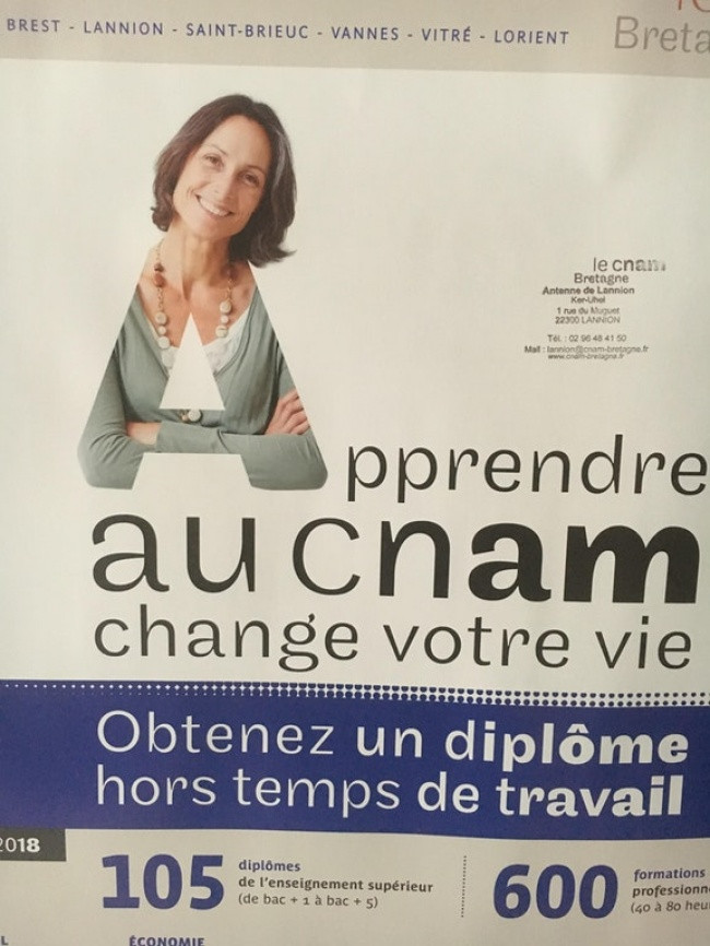 Có vẻ như "A" - một loạt các tiêu chuẩn về vẻ đẹp nữ tính không thực tế đang được áp đặt lên chúng ta.