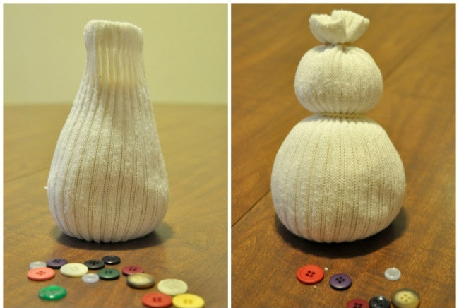 Làm người tuyết bằng tất trắng