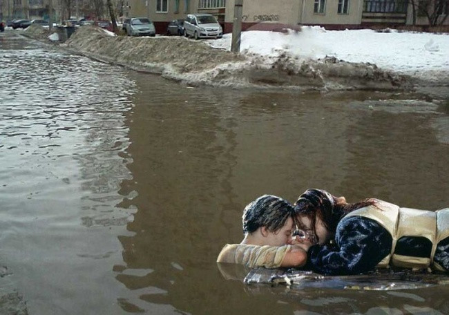 Càng lãng mạn bao nhiêu, càng lầy lội bấy nhiêu!
