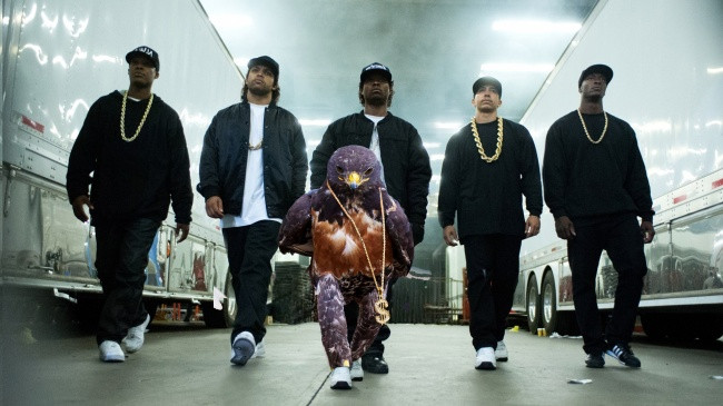 Straight Outta Compton – Bố Già Rap Mĩ